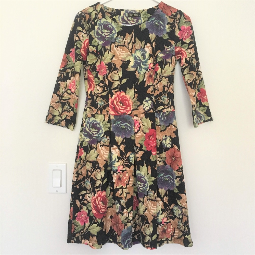 Warm Floral 3/4 Sleeve Dress